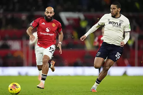 مانشستر يونايتد يسقط في فخ التعادل أمام وست هام بالدوري الإنجليزي